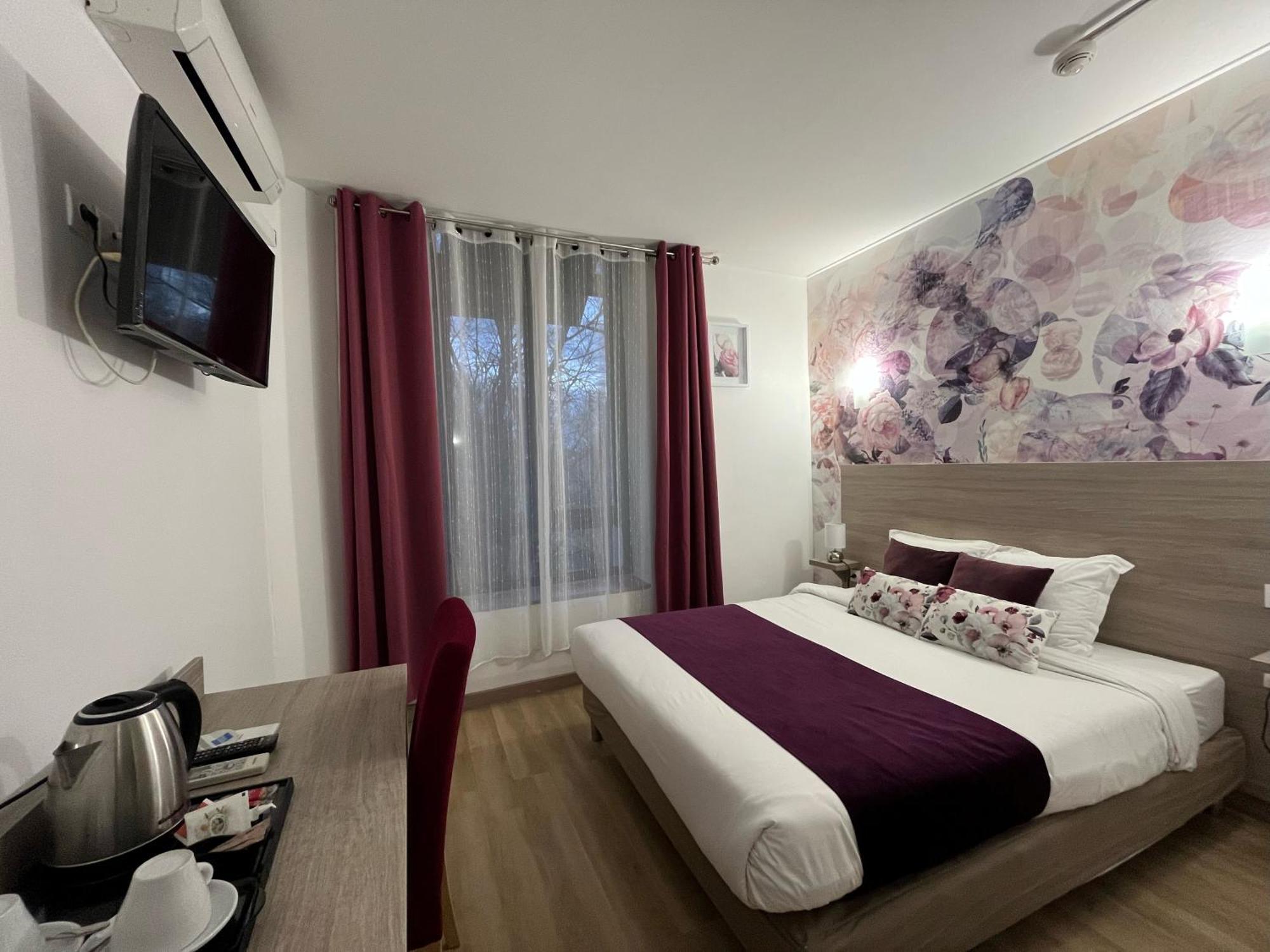Empire Hotel Nimes Exterior photo